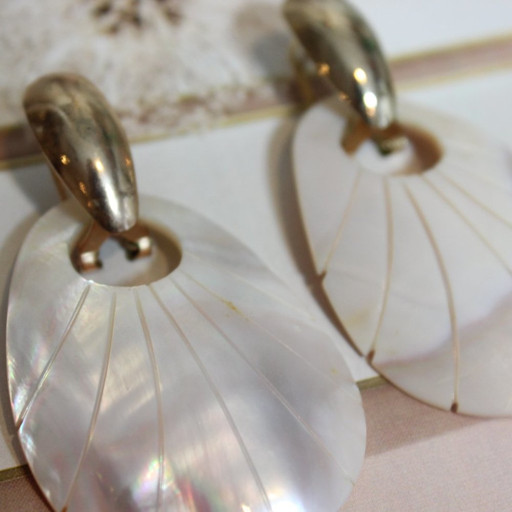 🍓🍓1980's Vintage Abalone Shell Mother Of Pearl Oval Statement Earrings - Picture 11 of 12
